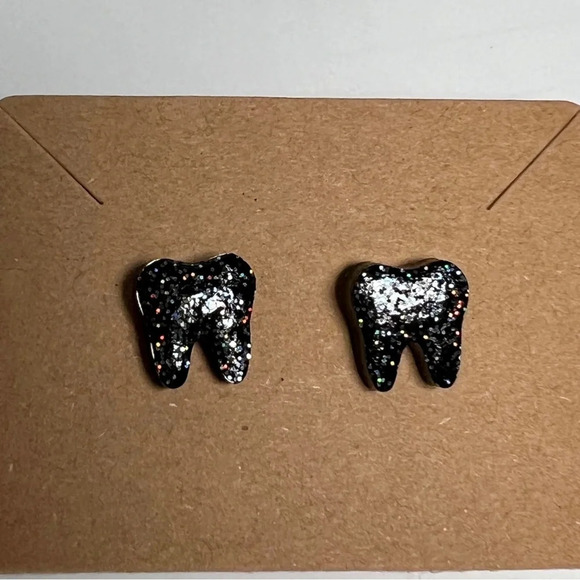 Glitter Tooth Stud Earrings - Picture 3 of 4